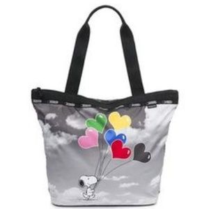 Peanuts x Lesportsac Snoopy Hailey Tote
